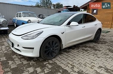Седан Tesla Model 3 2019 в Черновцах фото Седан Tesla Model 3 2019 в Черновцах