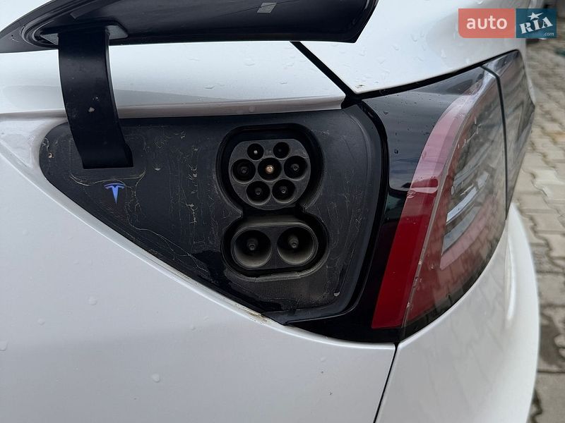 Седан Tesla Model 3 2019 в Черновцах фото 5 Седан Tesla Model 3 2019 в Черновцах