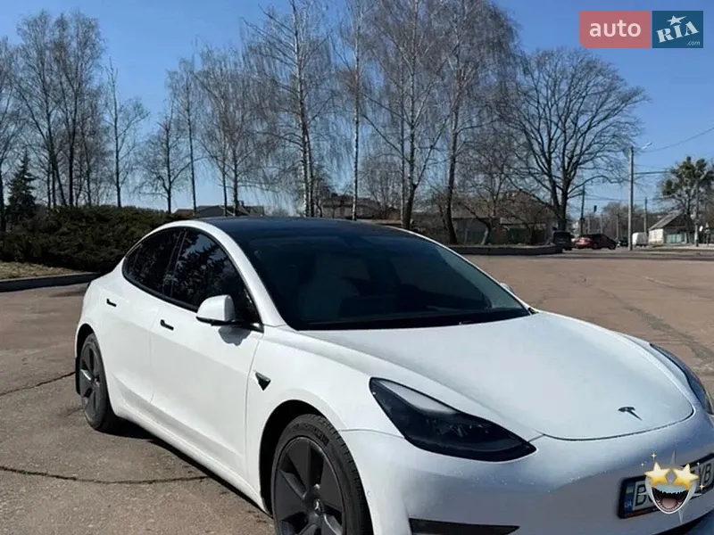 Tesla Model 3 2021