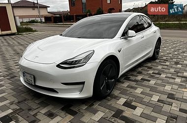 Седан Tesla Model 3 2019 в Киеве