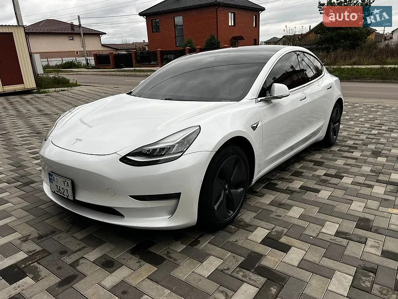 Tesla Model 3 2019