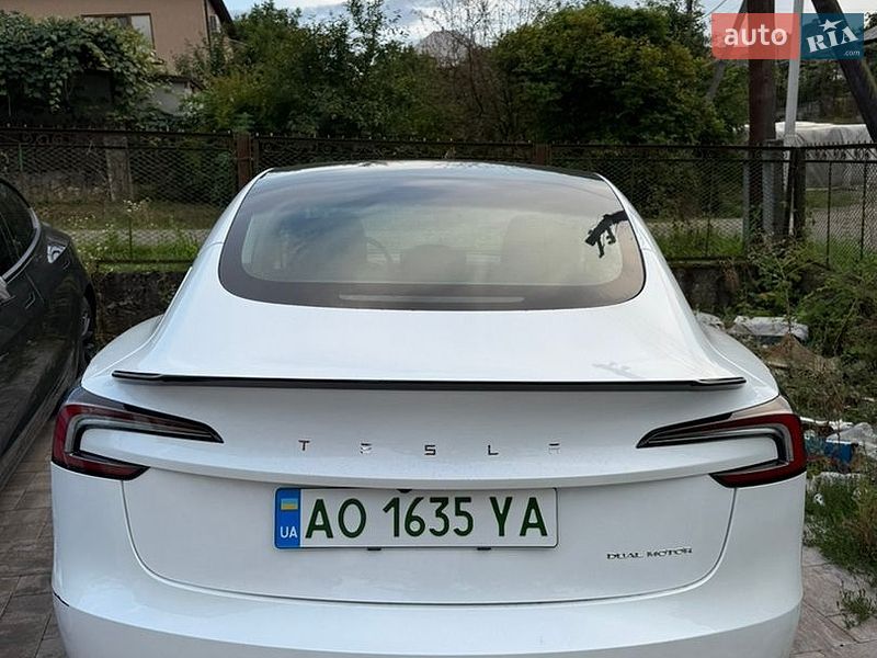 Седан Tesla Model 3 2024 в Виноградове