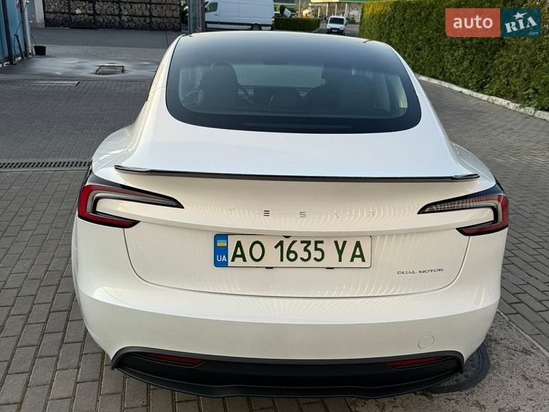 Седан Tesla Model 3 2024 в Виноградове