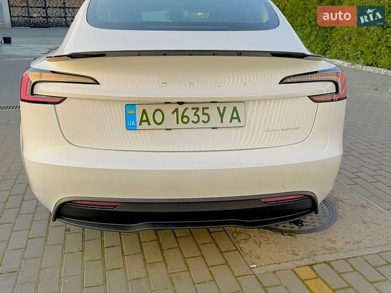 Седан Tesla Model 3 2024 в Виноградове