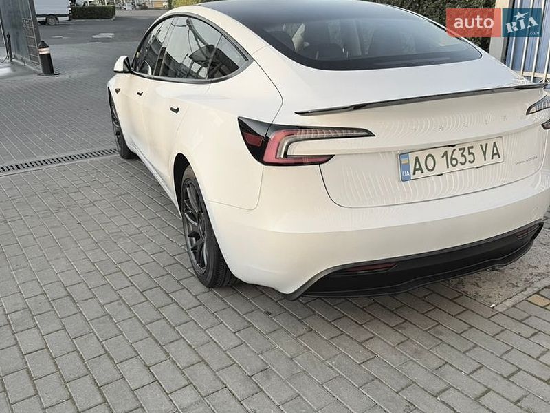 Седан Tesla Model 3 2024 в Виноградове