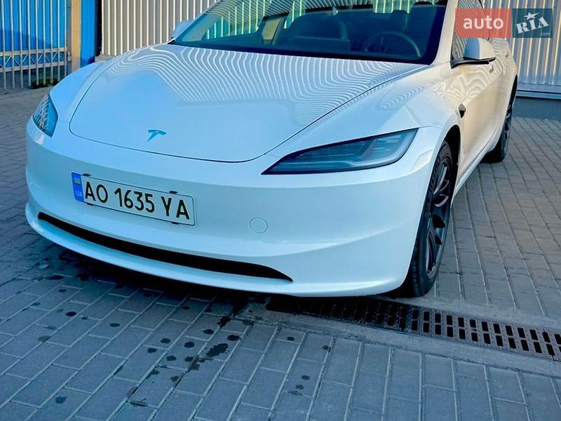 Седан Tesla Model 3 2024 в Виноградове