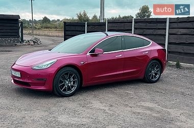 Седан Tesla Model 3 2018 в Бородянке