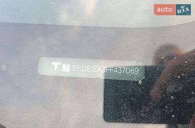 Седан Tesla Model 3 2023 в Луцке
