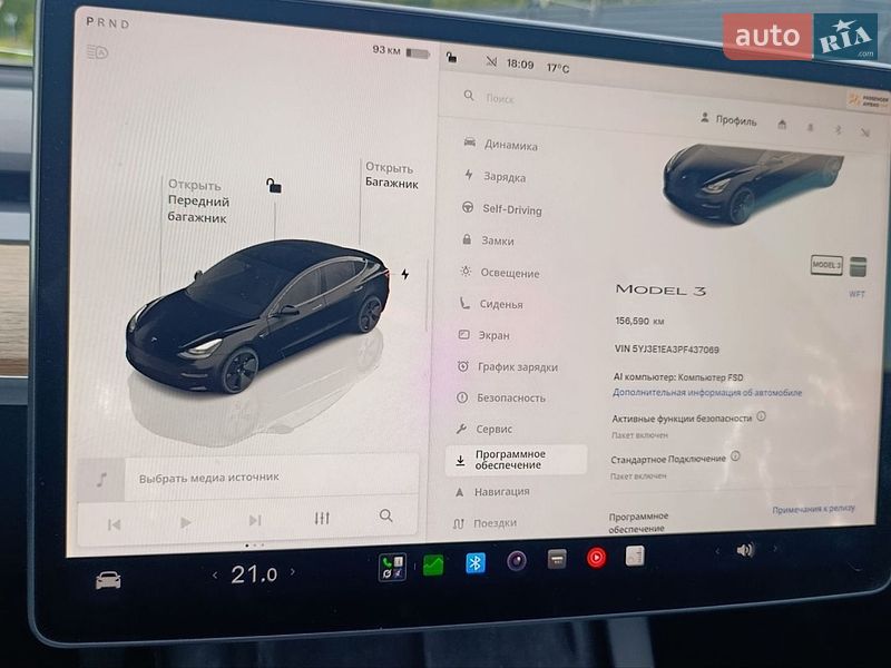 Седан Tesla Model 3 2023 в Луцке