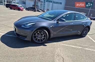 Седан Tesla Model 3 2019 в Києві