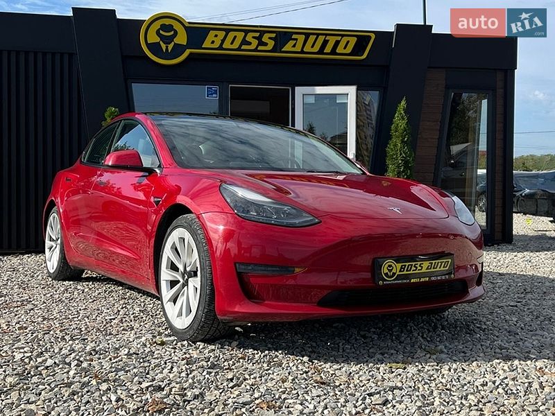 Tesla Model 3 2022