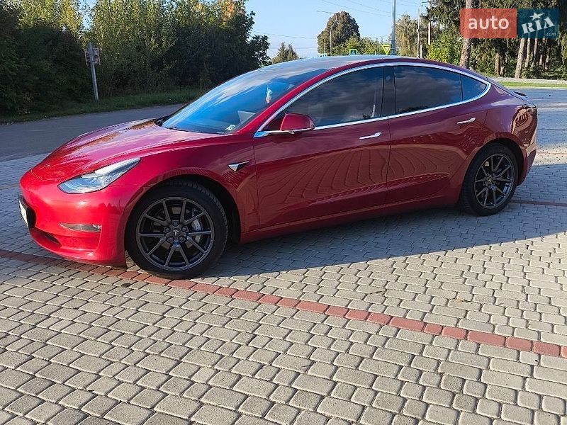 Tesla Model 3 2018