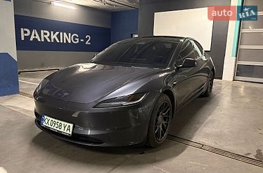 Седан Tesla Model 3 2024 в Харькове