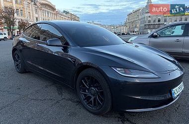 Седан Tesla Model 3 2024 в Харькове