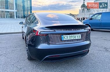 Седан Tesla Model 3 2024 в Харькове