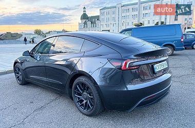 Седан Tesla Model 3 2024 в Харькове