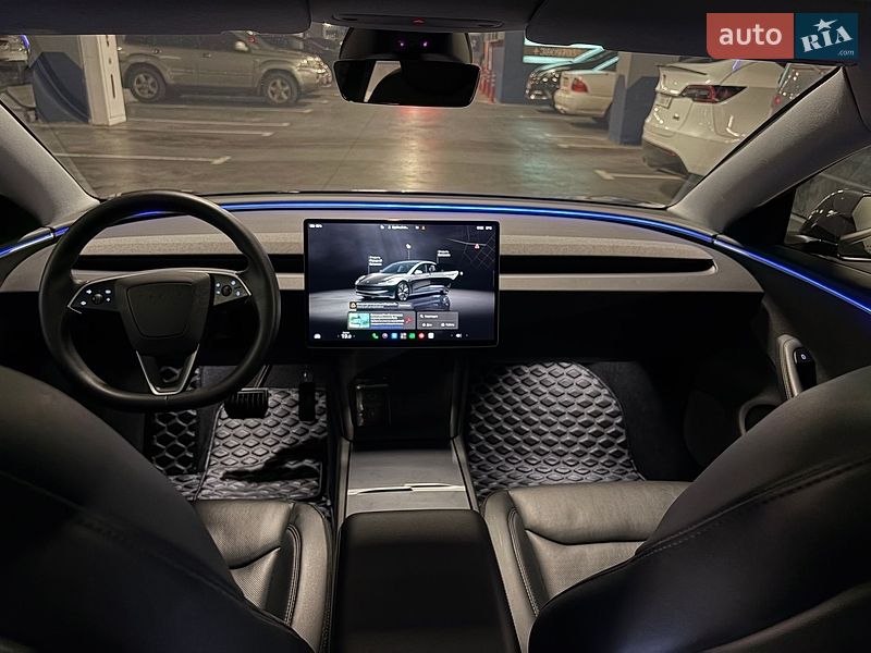Седан Tesla Model 3 2024 в Харькове