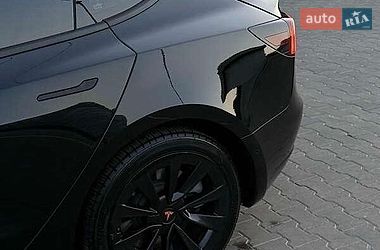 Седан Tesla Model 3 2021 в Львове