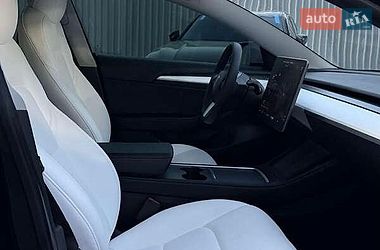 Седан Tesla Model 3 2021 в Львове