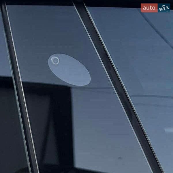 Седан Tesla Model 3 2021 в Львове