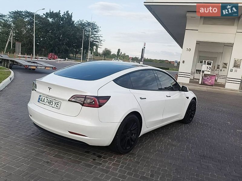 Седан Tesla Model 3 2022 в Одесі