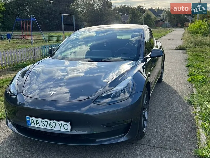Tesla Model 3