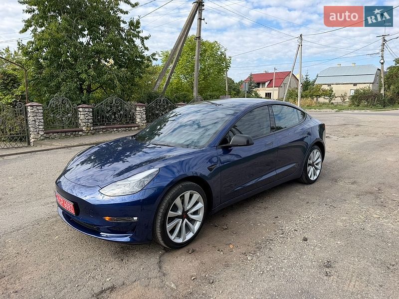 Седан Tesla Model 3 2022 в Золочеве фото Седан Tesla Model 3 2022 в Золочеве
