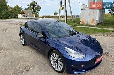 Седан Tesla Model 3 2022 в Золочеве фото 11 Седан Tesla Model 3 2022 в Золочеве