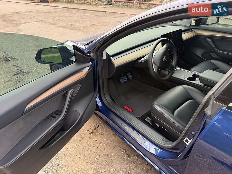 Седан Tesla Model 3 2022 в Золочеве фото 13 Седан Tesla Model 3 2022 в Золочеве