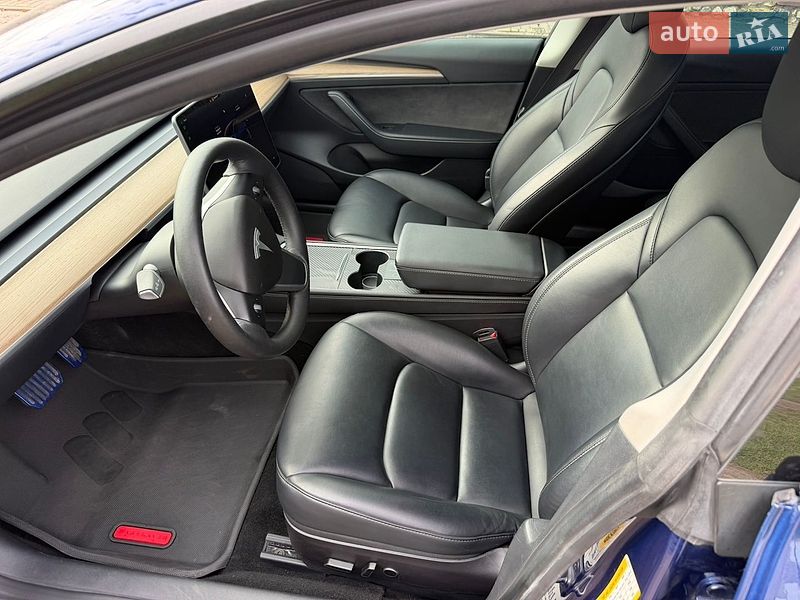 Седан Tesla Model 3 2022 в Золочеве фото 14 Седан Tesla Model 3 2022 в Золочеве