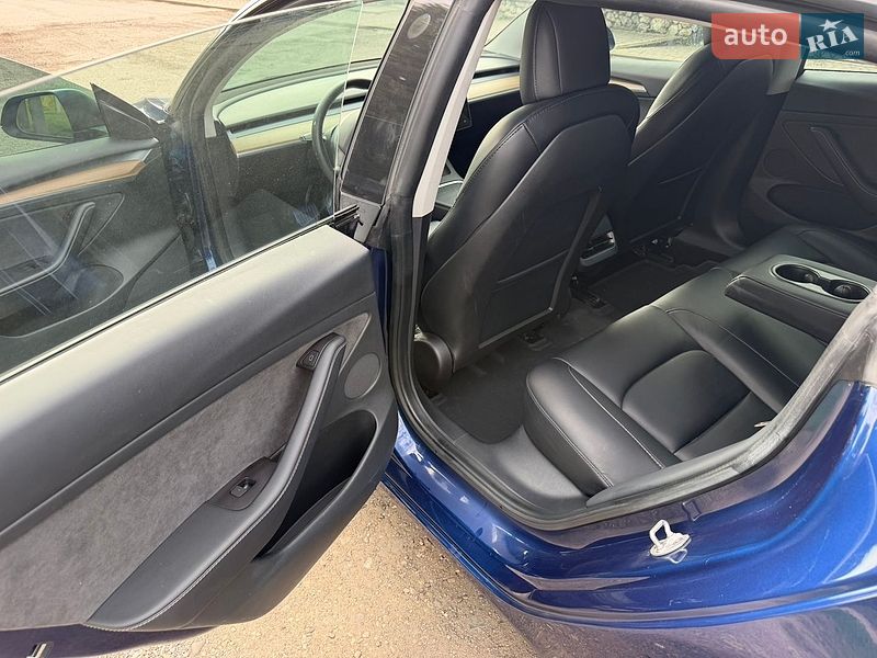 Седан Tesla Model 3 2022 в Золочеве фото 15 Седан Tesla Model 3 2022 в Золочеве