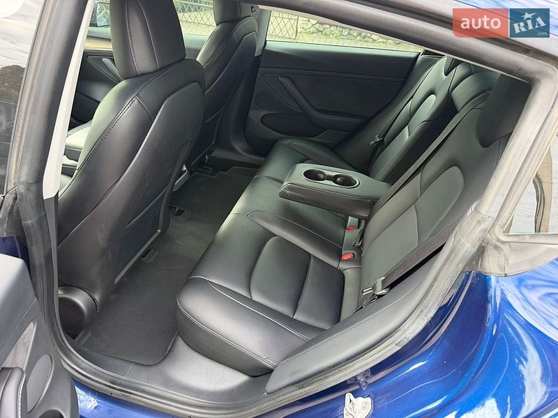 Седан Tesla Model 3 2022 в Золочеве фото 16 Седан Tesla Model 3 2022 в Золочеве