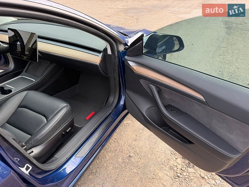 Седан Tesla Model 3 2022 в Золочеве фото 19 Седан Tesla Model 3 2022 в Золочеве