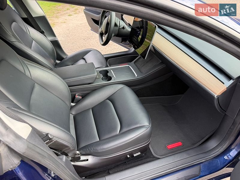 Седан Tesla Model 3 2022 в Золочеве фото 20 Седан Tesla Model 3 2022 в Золочеве