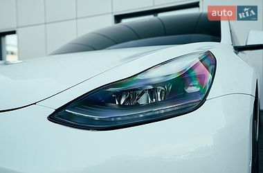 Седан Tesla Model 3 2021 в Харкові
