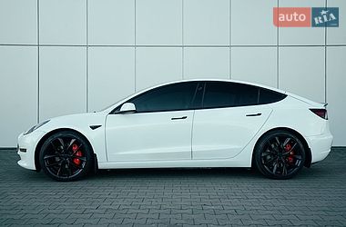 Седан Tesla Model 3 2021 в Харкові