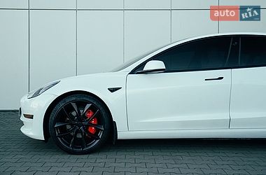 Седан Tesla Model 3 2021 в Харкові
