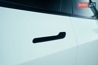 Седан Tesla Model 3 2021 в Харкові