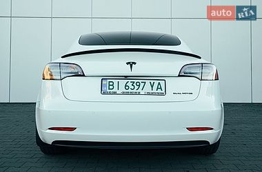 Седан Tesla Model 3 2021 в Харкові