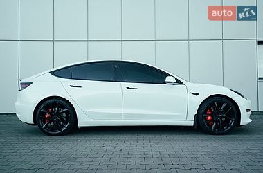Седан Tesla Model 3 2021 в Харкові