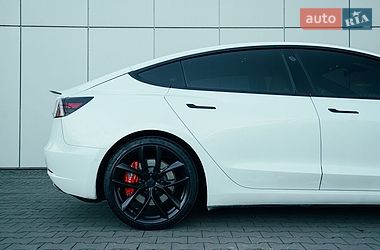Седан Tesla Model 3 2021 в Харкові