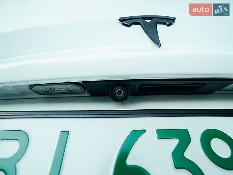 Седан Tesla Model 3 2021 в Харкові