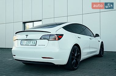 Седан Tesla Model 3 2021 в Харкові