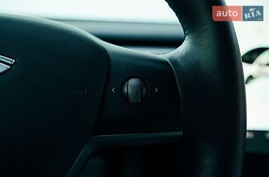 Седан Tesla Model 3 2021 в Харкові