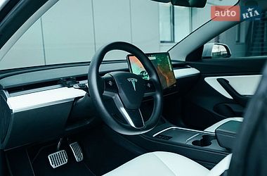 Седан Tesla Model 3 2021 в Харкові