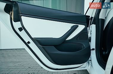 Седан Tesla Model 3 2021 в Харкові