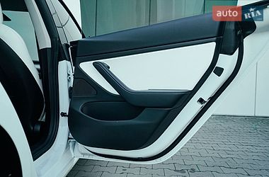 Седан Tesla Model 3 2021 в Харкові