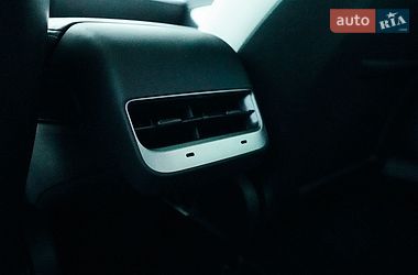 Седан Tesla Model 3 2021 в Харкові