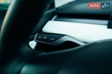Седан Tesla Model 3 2021 в Харкові