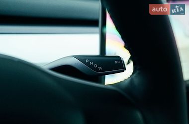 Седан Tesla Model 3 2021 в Харкові